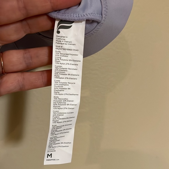 Fabletics blare high-Impact sports bra - Picture 2 of 5